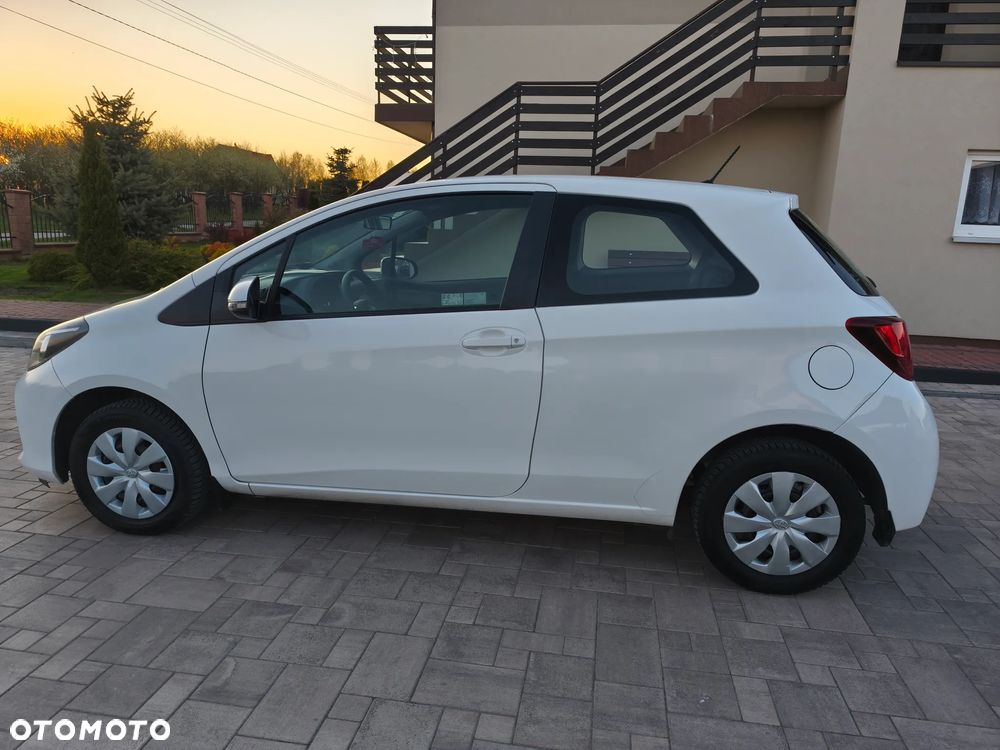Toyota Yaris 1.0 Active EU6 - 3