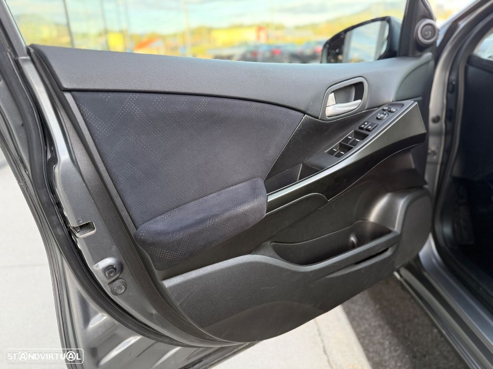 Honda Civic 1.4 i-VTEC - 10