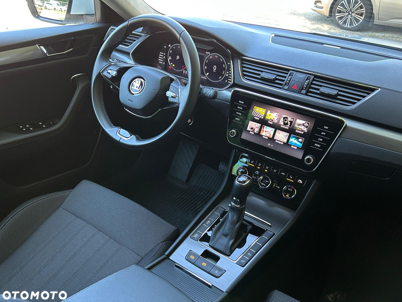 Skoda Superb 2.0 TSI Style DSG - 17