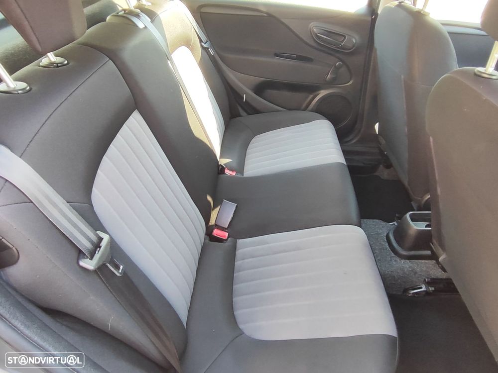 Fiat Punto 1.3 M-Jet Easy S&S - 7