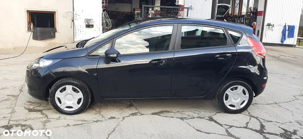 Ford Fiesta - 10