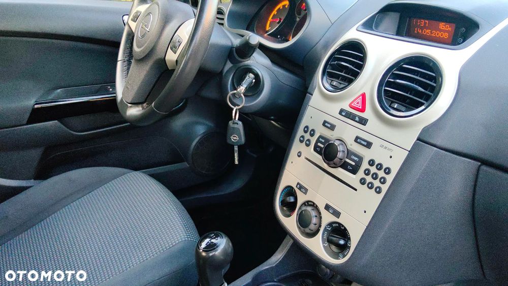 Opel Corsa 1.2 16V Innovation - 9