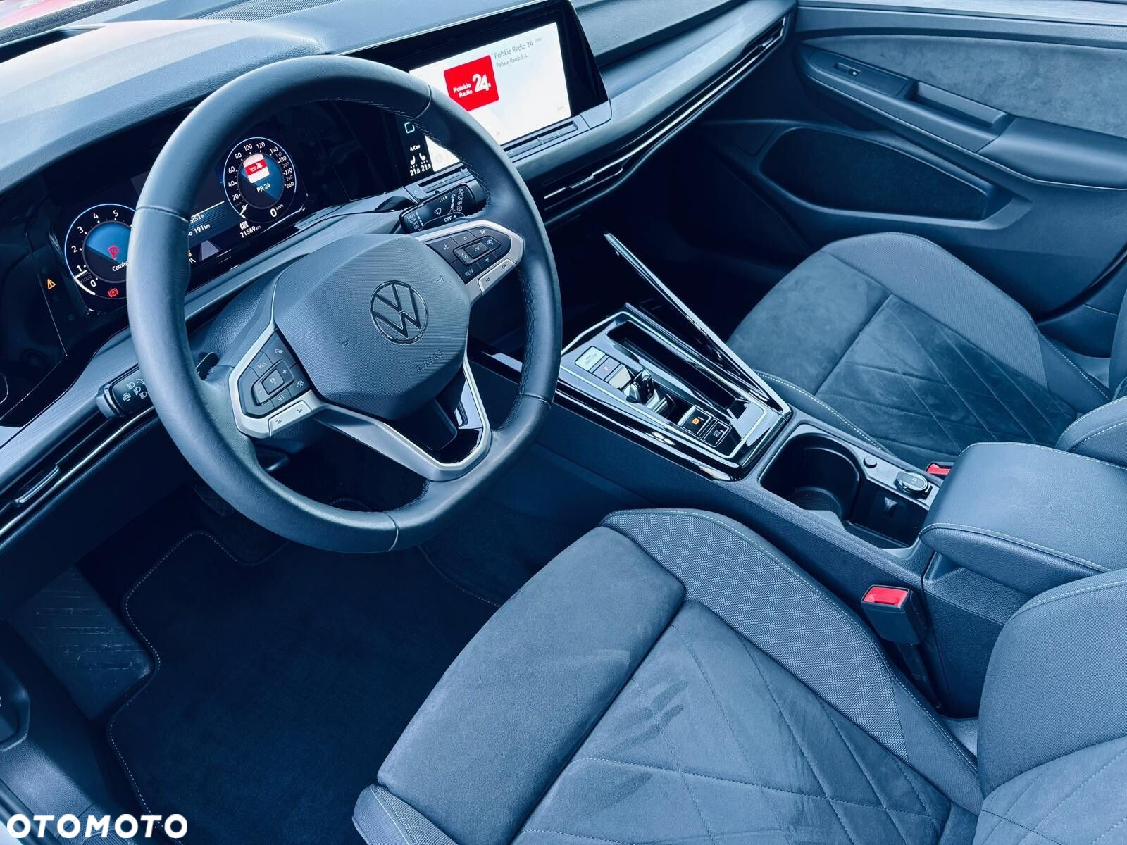 Volkswagen Golf - 13