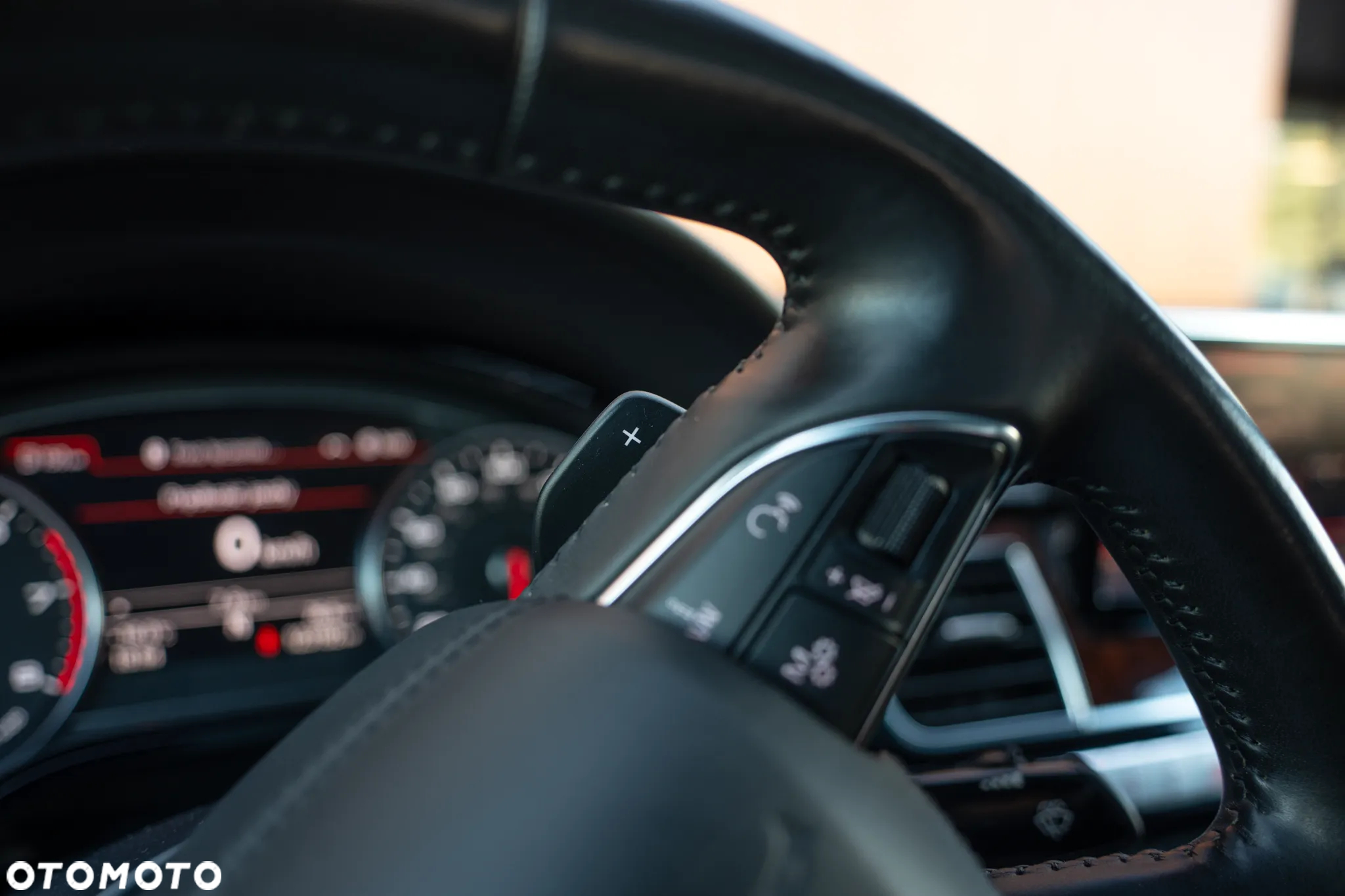 Audi A8 - 35