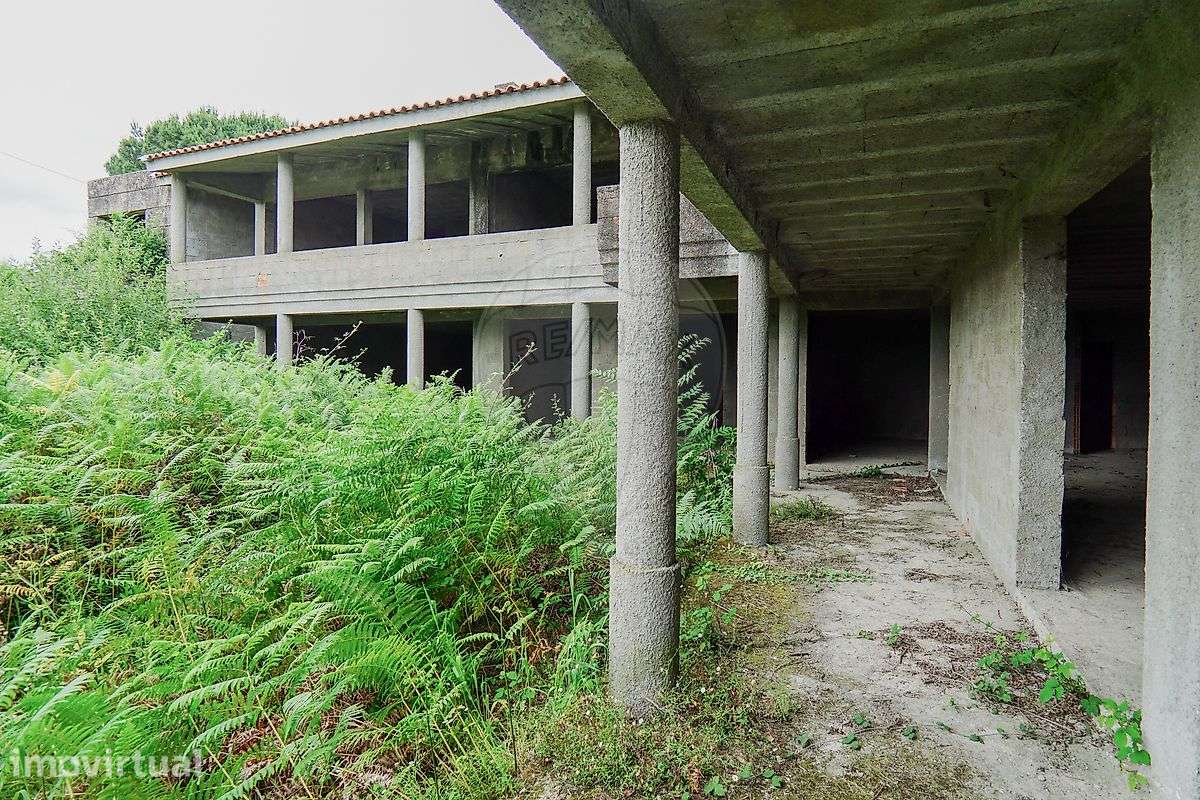 Moradia T5 para venda - Grande imagem: 2/14