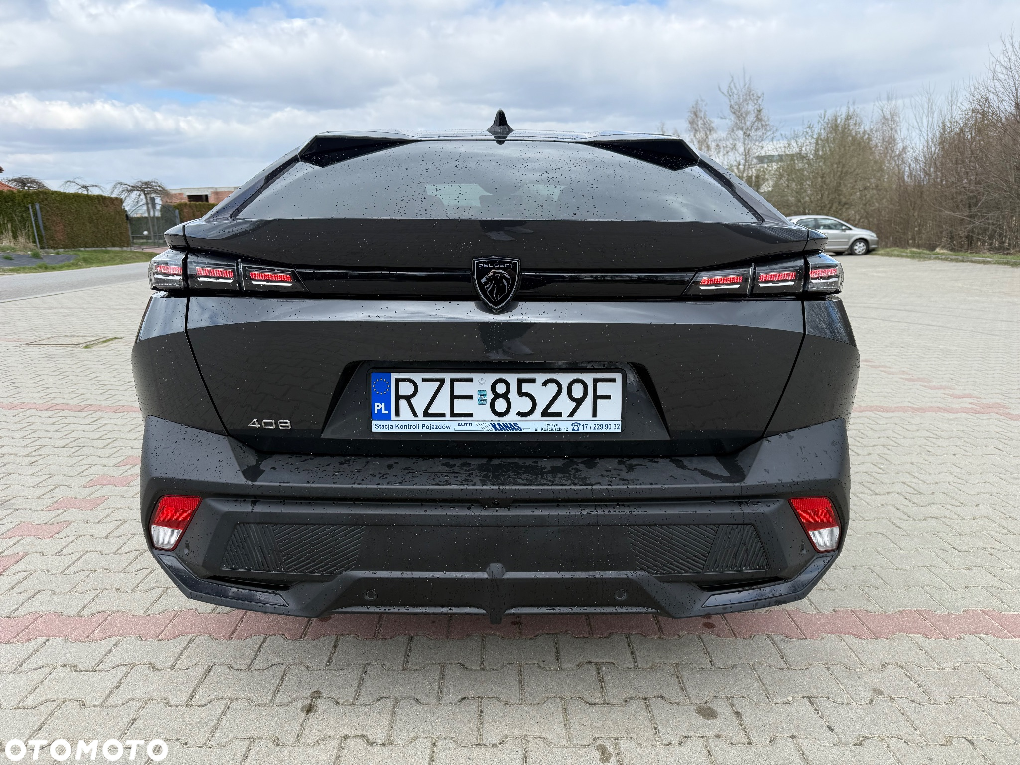 Peugeot 408 PureTech 130 EAT8 Allure Pack - 8