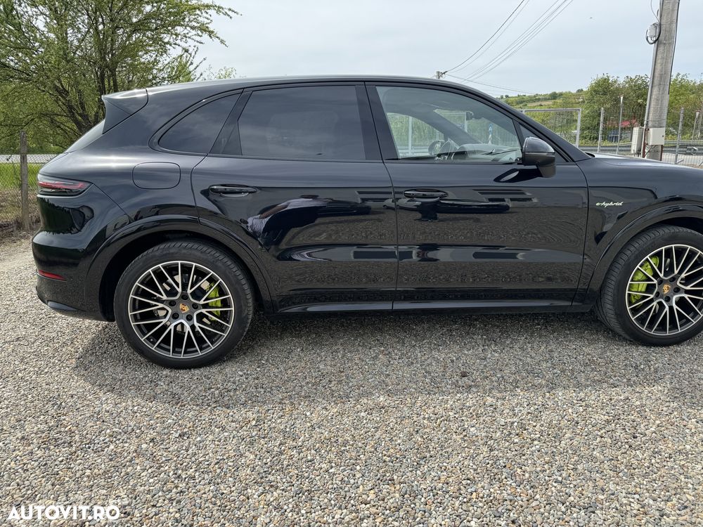Porsche Cayenne - 10