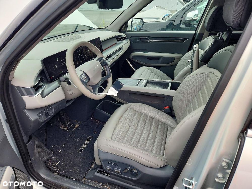Kia EV9 - 8