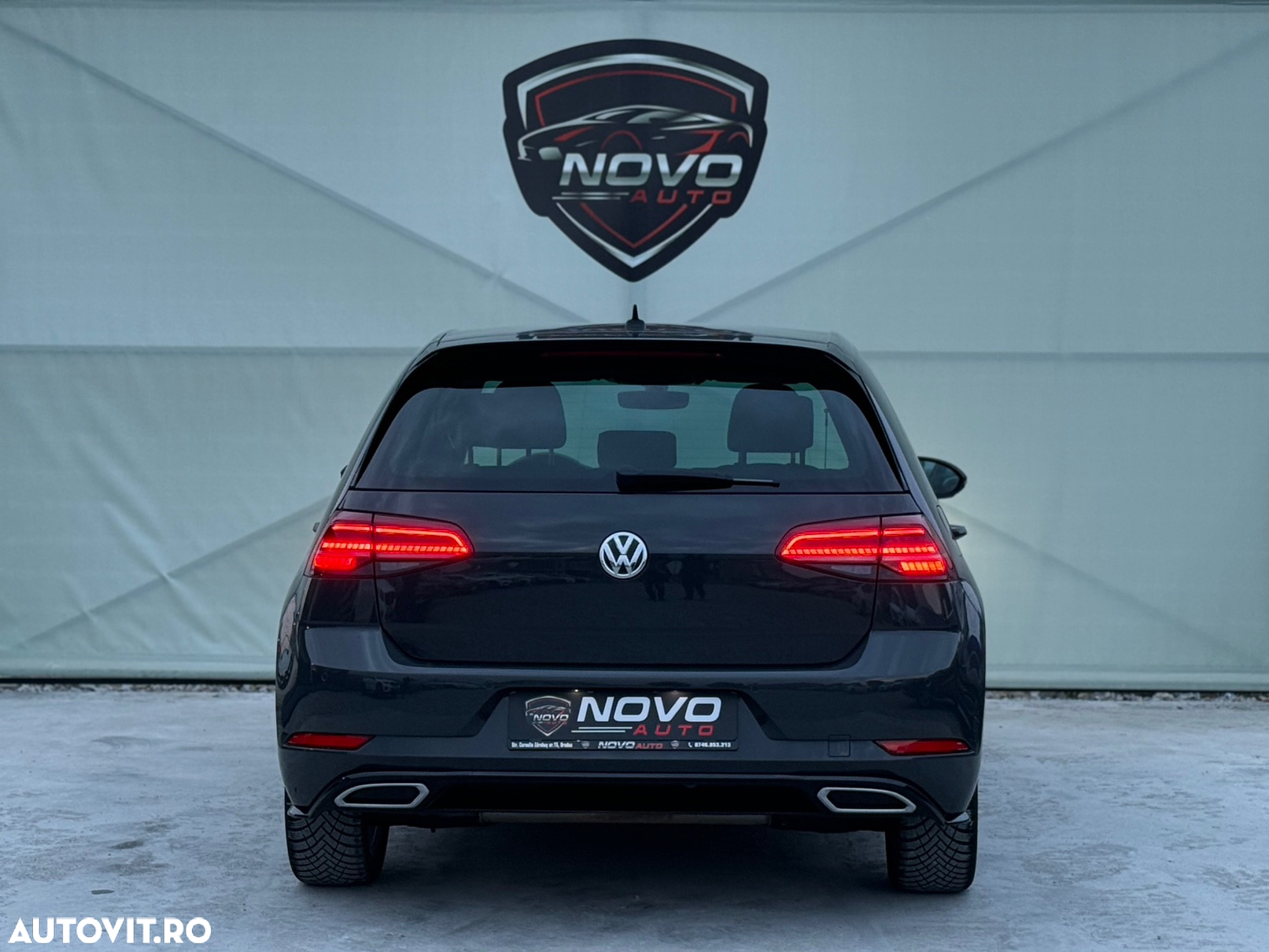 Volkswagen Golf 2.0 TDI DSG R-Line - 30