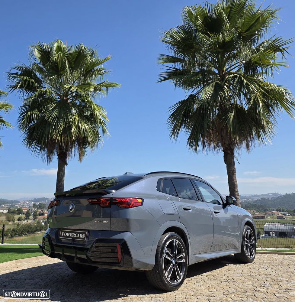 BMW iX2 eDrive20 Pack Desportivo M Pro - 14
