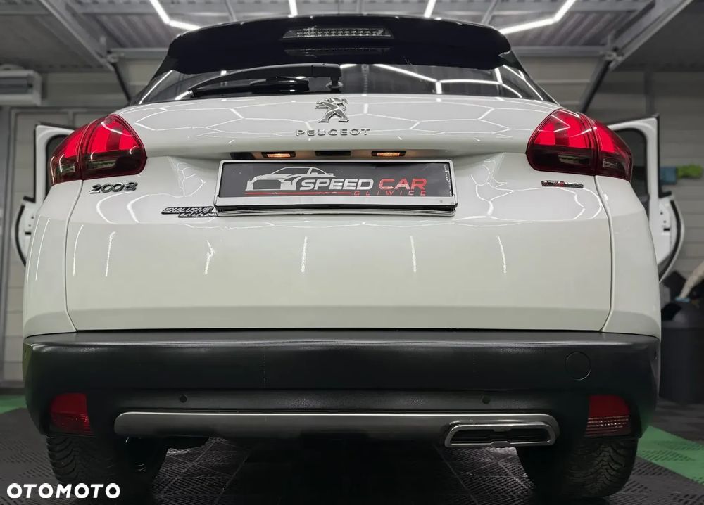 Peugeot 2008 1.2 PureTech GT Line S&S - 32