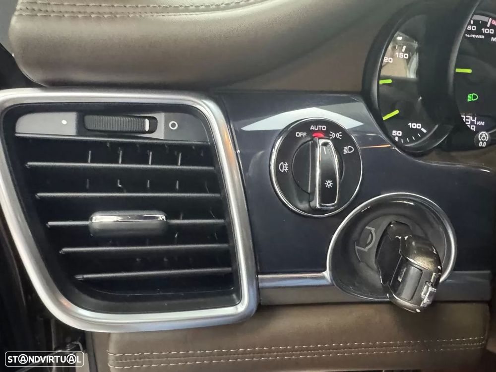 Porsche Panamera S e-Hybrid - 20