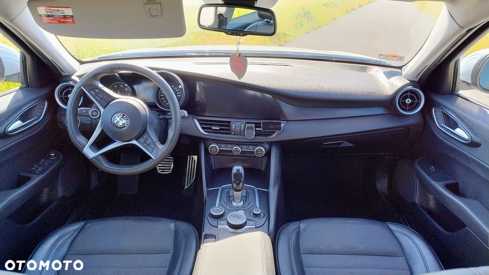 Alfa Romeo Giulia 2.0 Turbo Super - 23