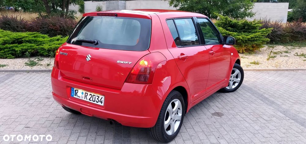 Suzuki Swift 1.3 Limited 25 - 16