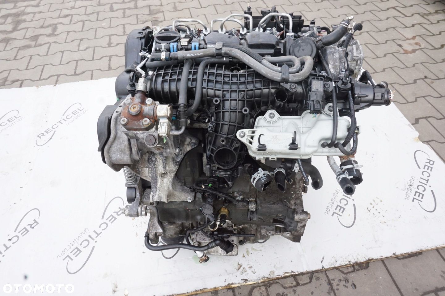 SILNIK VOLVO 2.0 D3 D4204T9 KOMPLETNY 82 TYŚ KM - 1