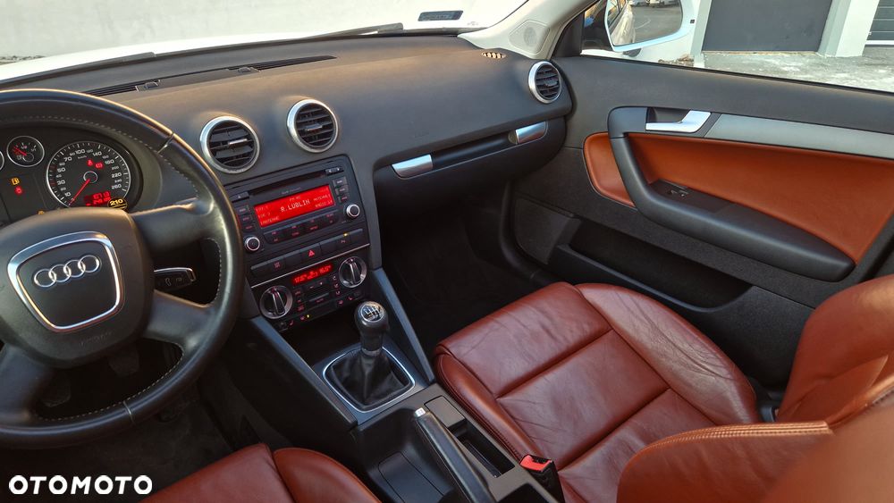 Audi A3 Sportback 1.8 TFSI S line Sportpaket Plus - 24