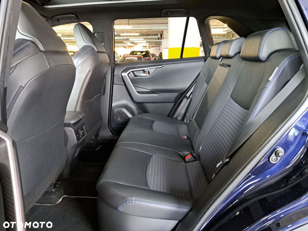 Toyota RAV4 - 13