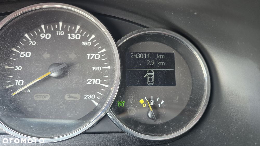 Renault Fluence - 25