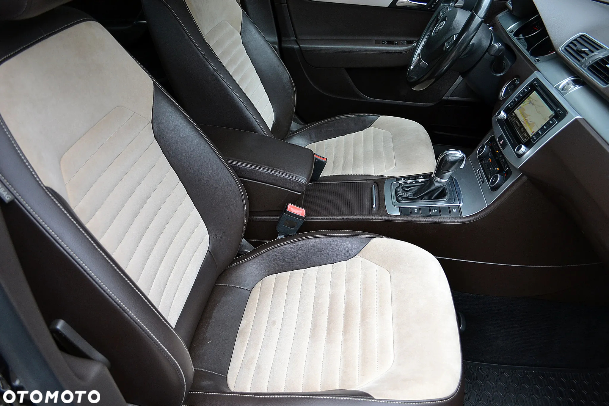 Volkswagen Passat 2.0 TDI DPF Comfortline DSG - 19