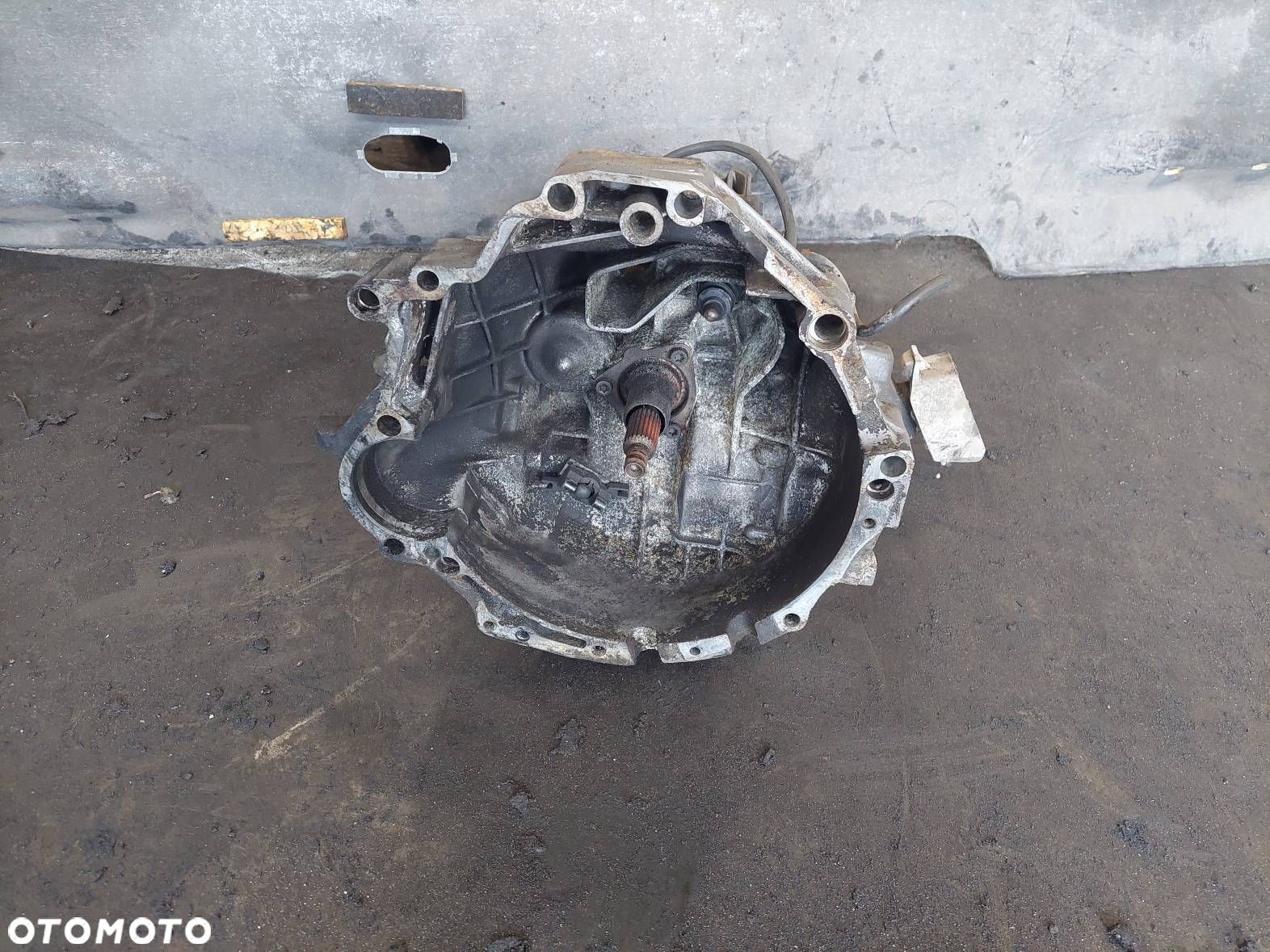 SKRZYNIA BIEGÓW AUDI A6 C4 2.5 TDI CUS - 1