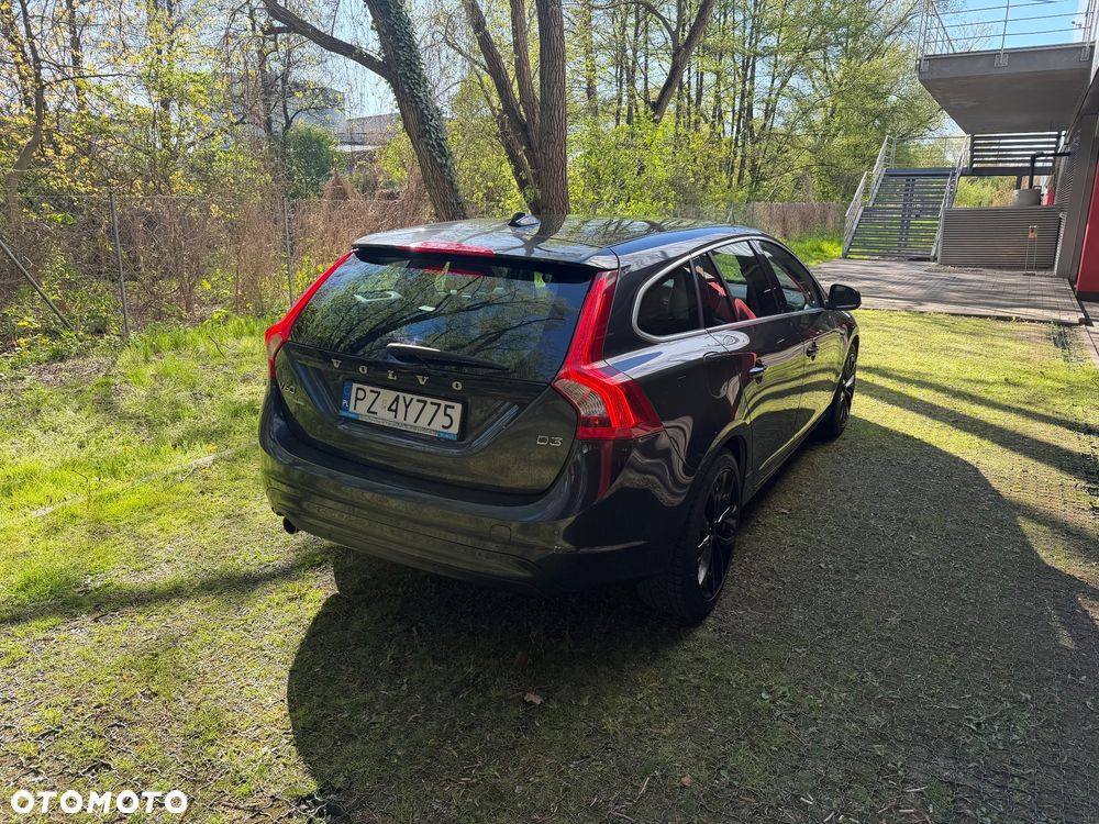 Volvo V60 D3 Drive-E Dynamic Edition (Momentum) - 13
