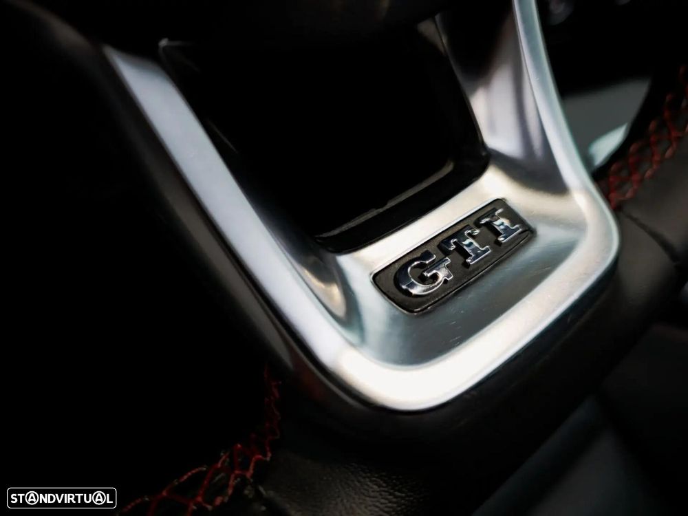 VW Golf - 22