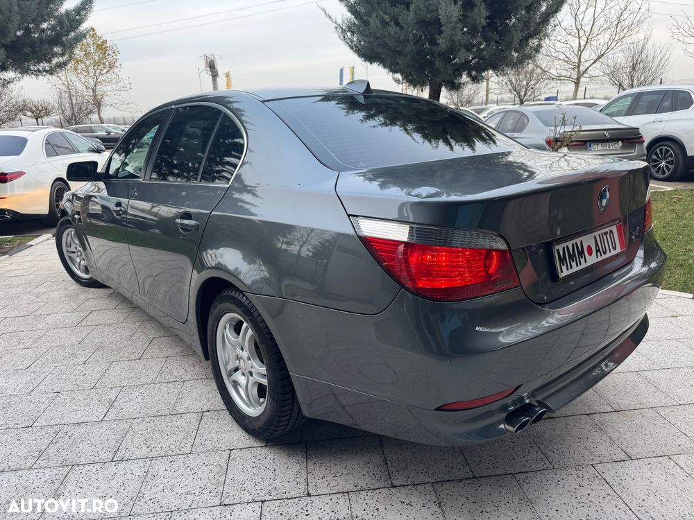 BMW Seria 5 525d Touring Aut. - 4