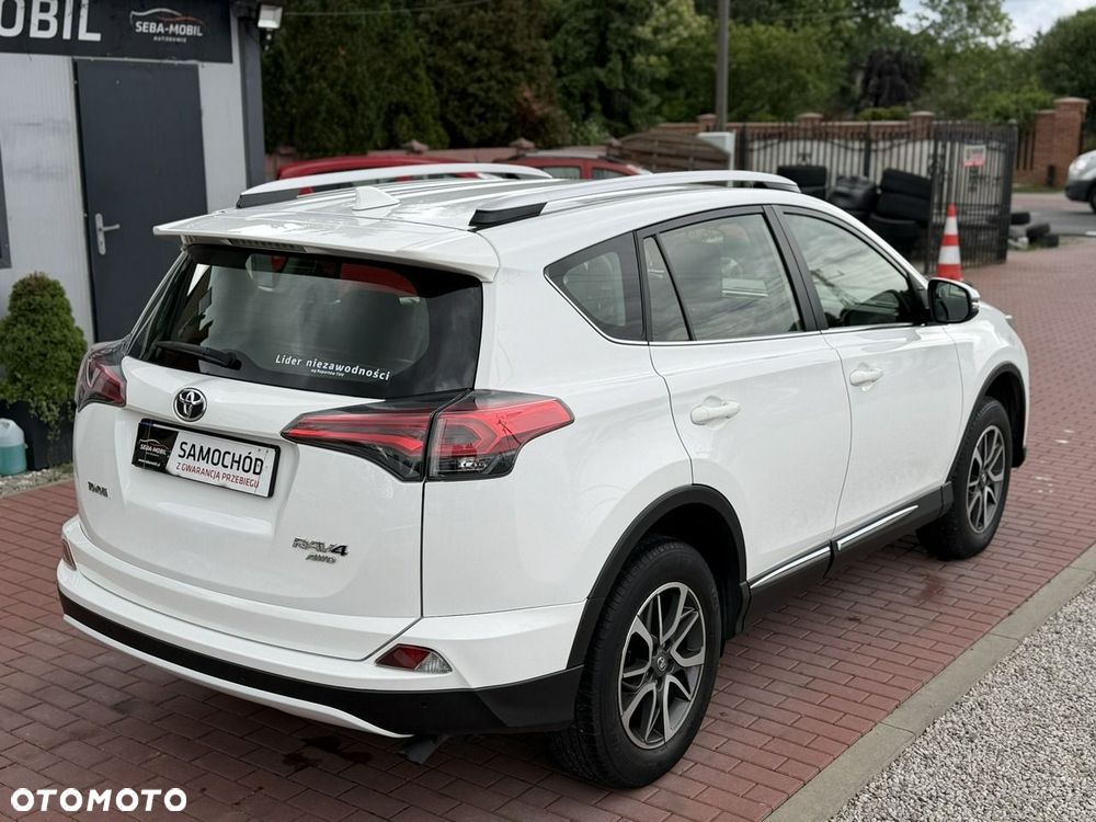 Toyota RAV4 - 9