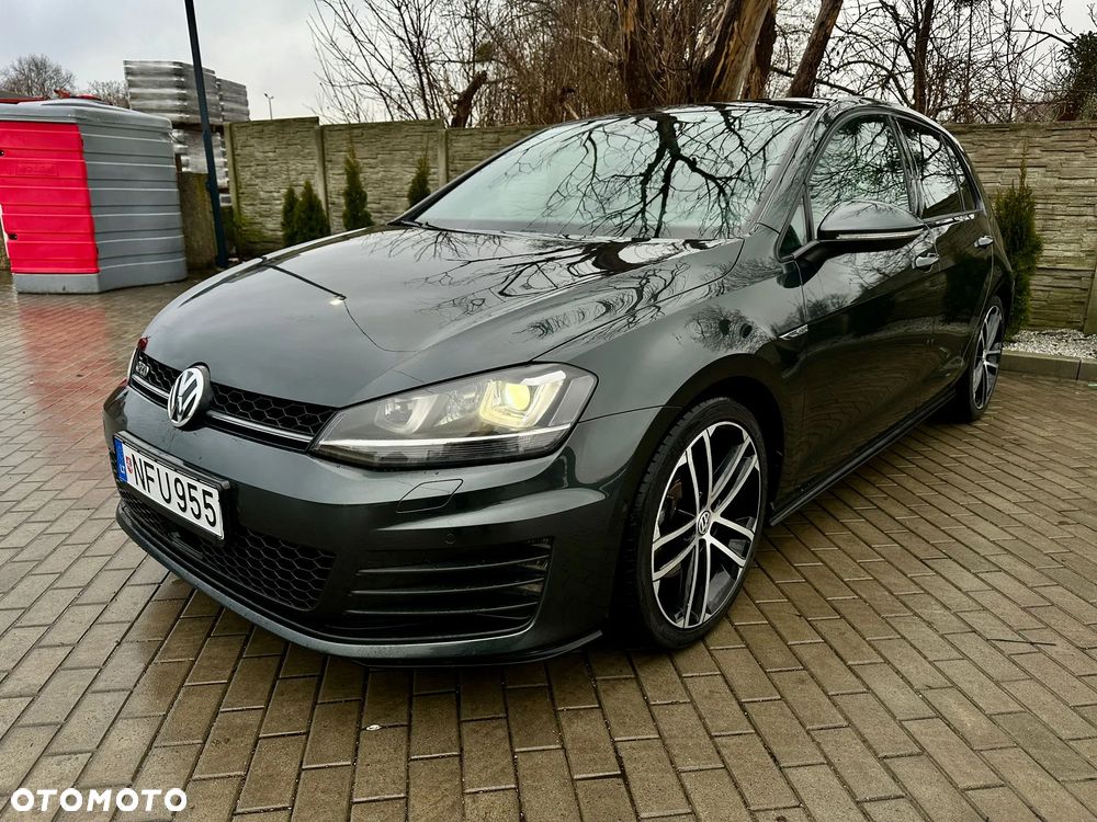 Volkswagen Golf GTD (BlueMotion Technology) DSG - 2