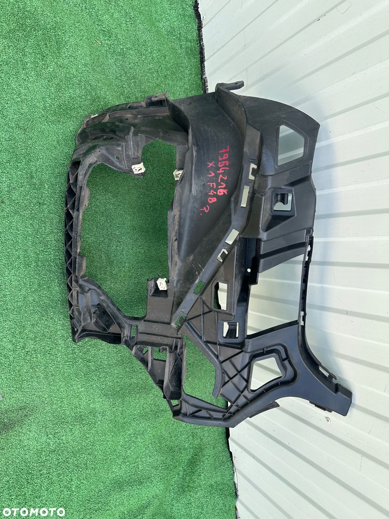 ŚLIZG ZDERZAKA PRZÓD PRAWY BMW X1 F48 7954216 - 1
