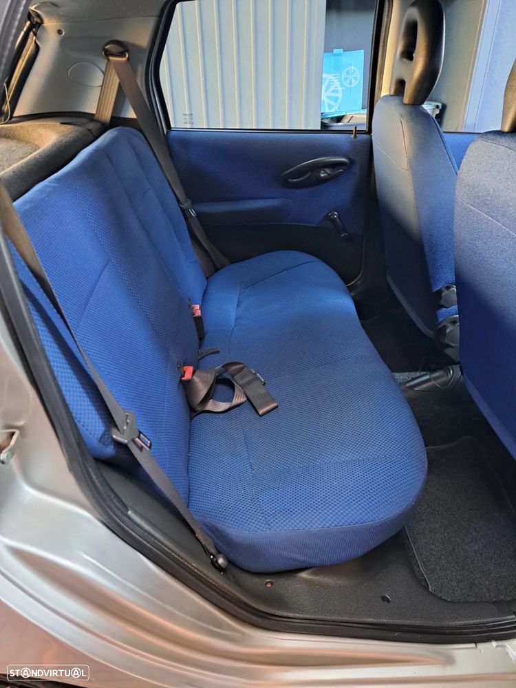 Fiat Punto - 13