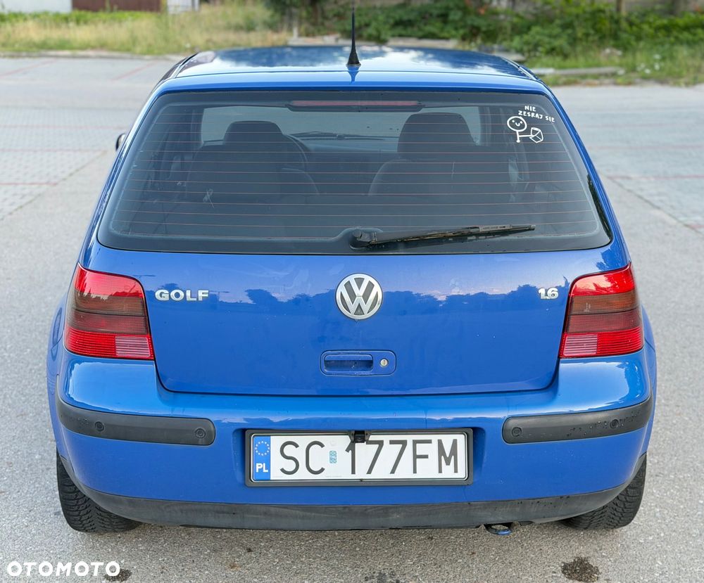 Volkswagen Golf - 6