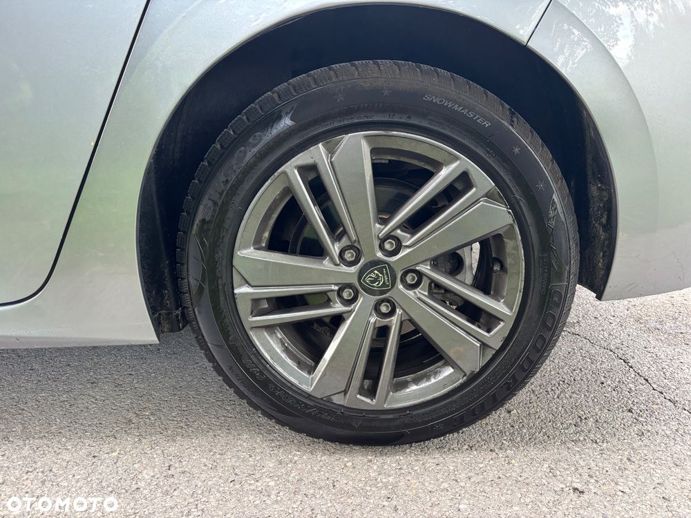Peugeot 308 BlueHDi 130 EAT8 Allure - 20
