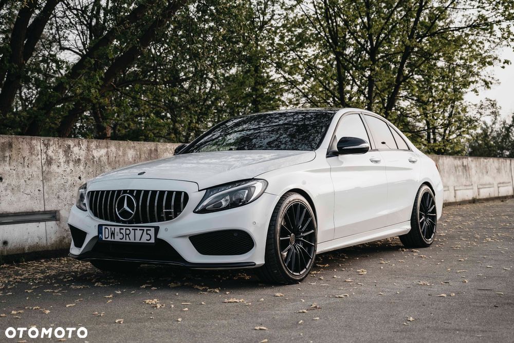 Mercedes-Benz Klasa C AMG 43 4-Matic - 9