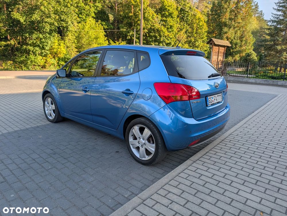 Kia Venga 1.6 L - 3