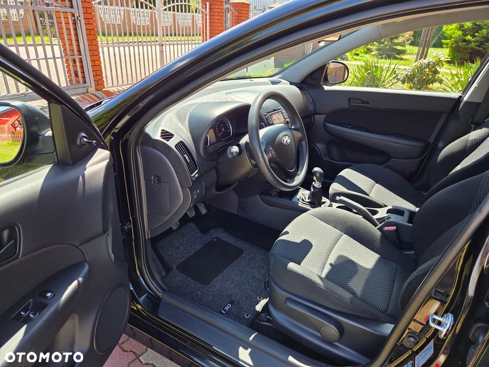 Hyundai i30 1.4 Blue Comfort - 16