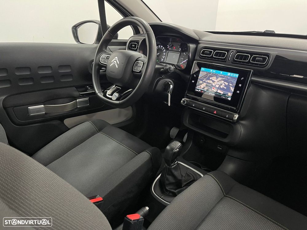 Citroën C3 1.2 PureTech Shine - 24