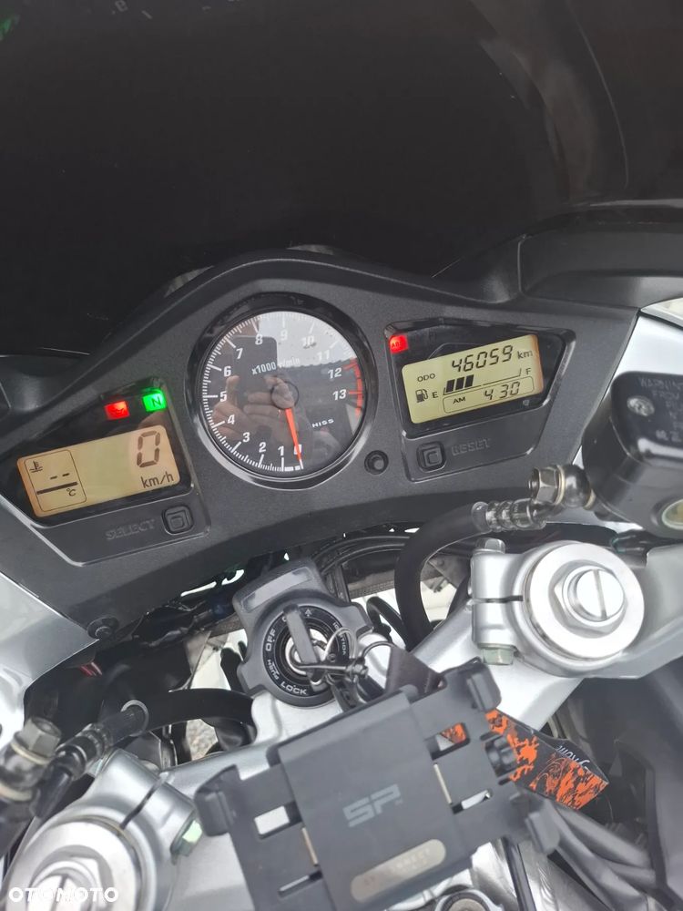 Honda VFR - 9