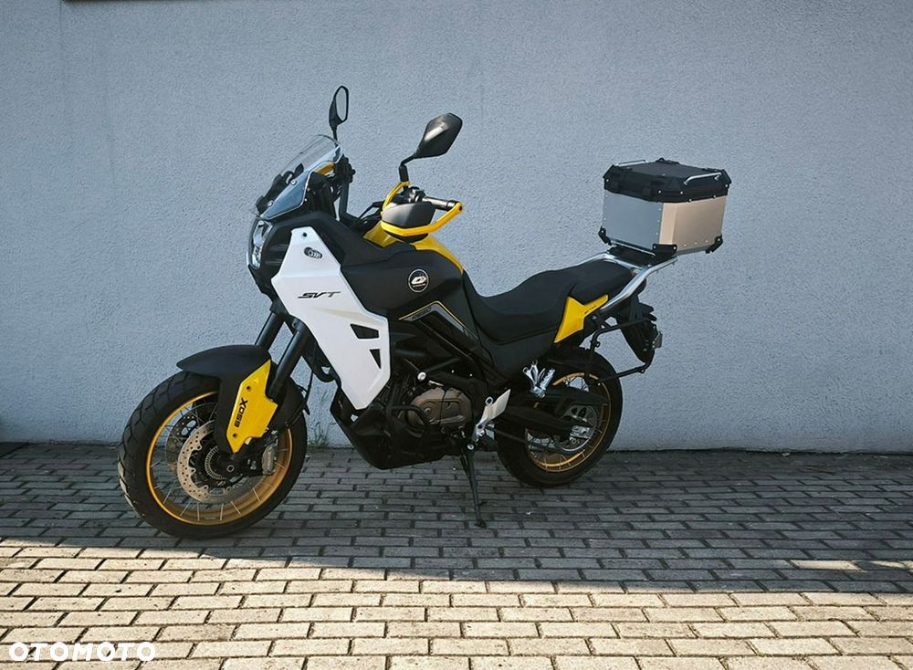 QJMOTOR SVT 650X - 7