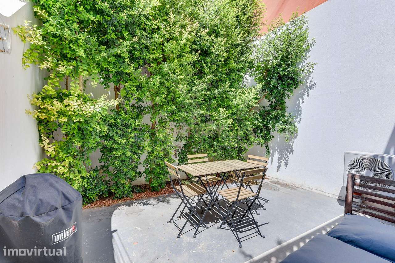 T1 COM JARDIM E SUITE, JUNTO ÀS AMOREIRAS - Grande imagem: 5/24
