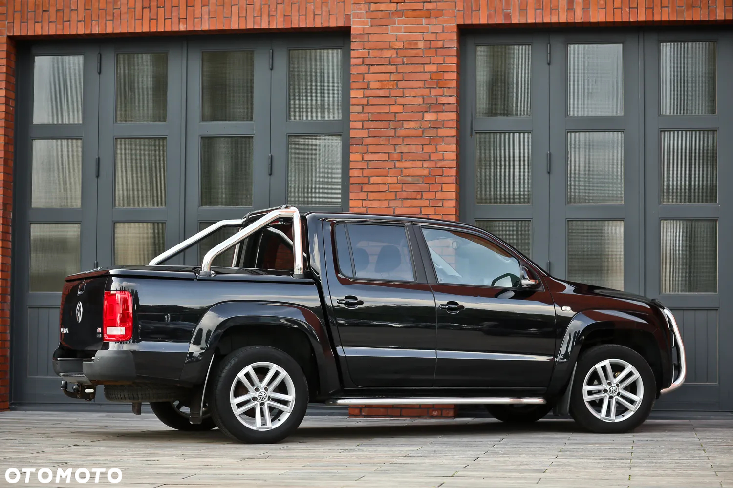 Volkswagen Amarok 2.0 BiTDI 4MOTION Autm Highline - 17