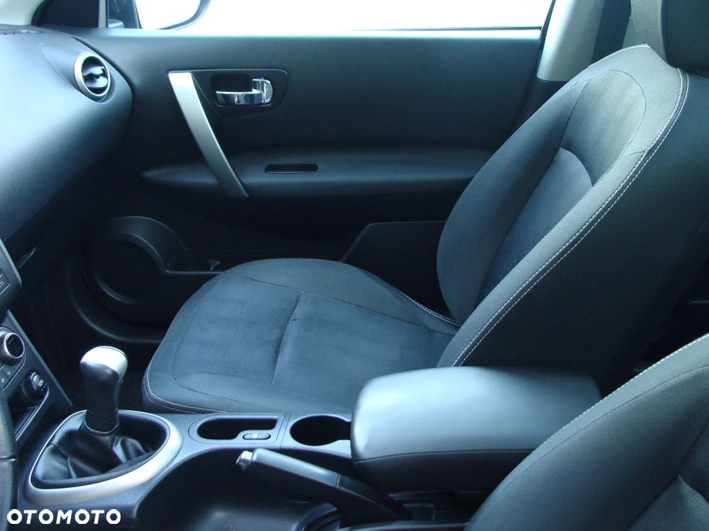 Nissan Qashqai - 23