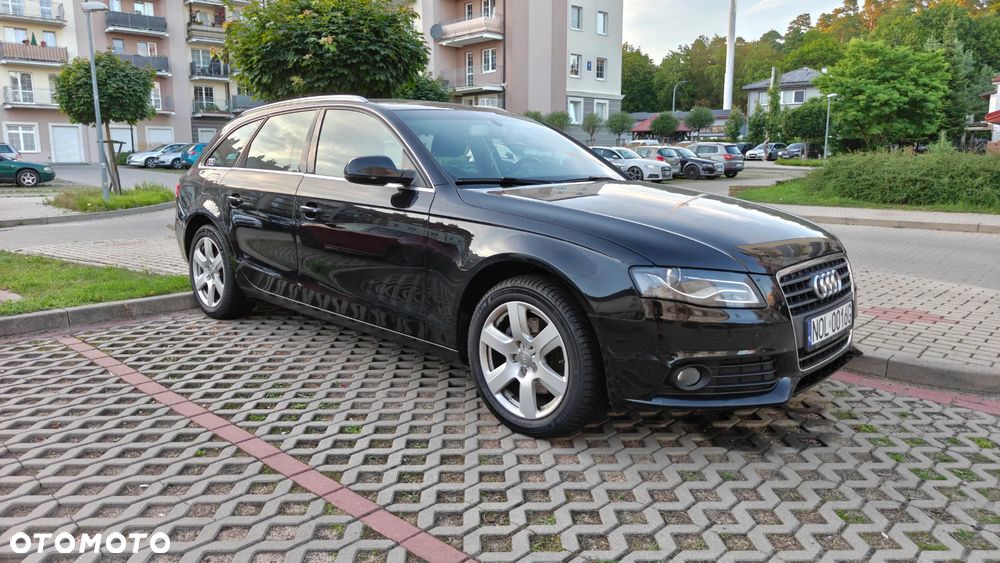 Audi A4 Avant 2.0 TDI DPF Ambiente - 1