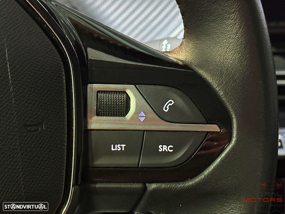 Peugeot 208 1.2 PureTech Active Pack - 24