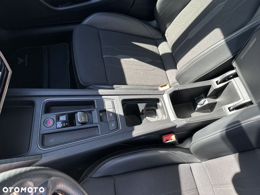 Cupra Formentor 1.5 TSI DSG - 32