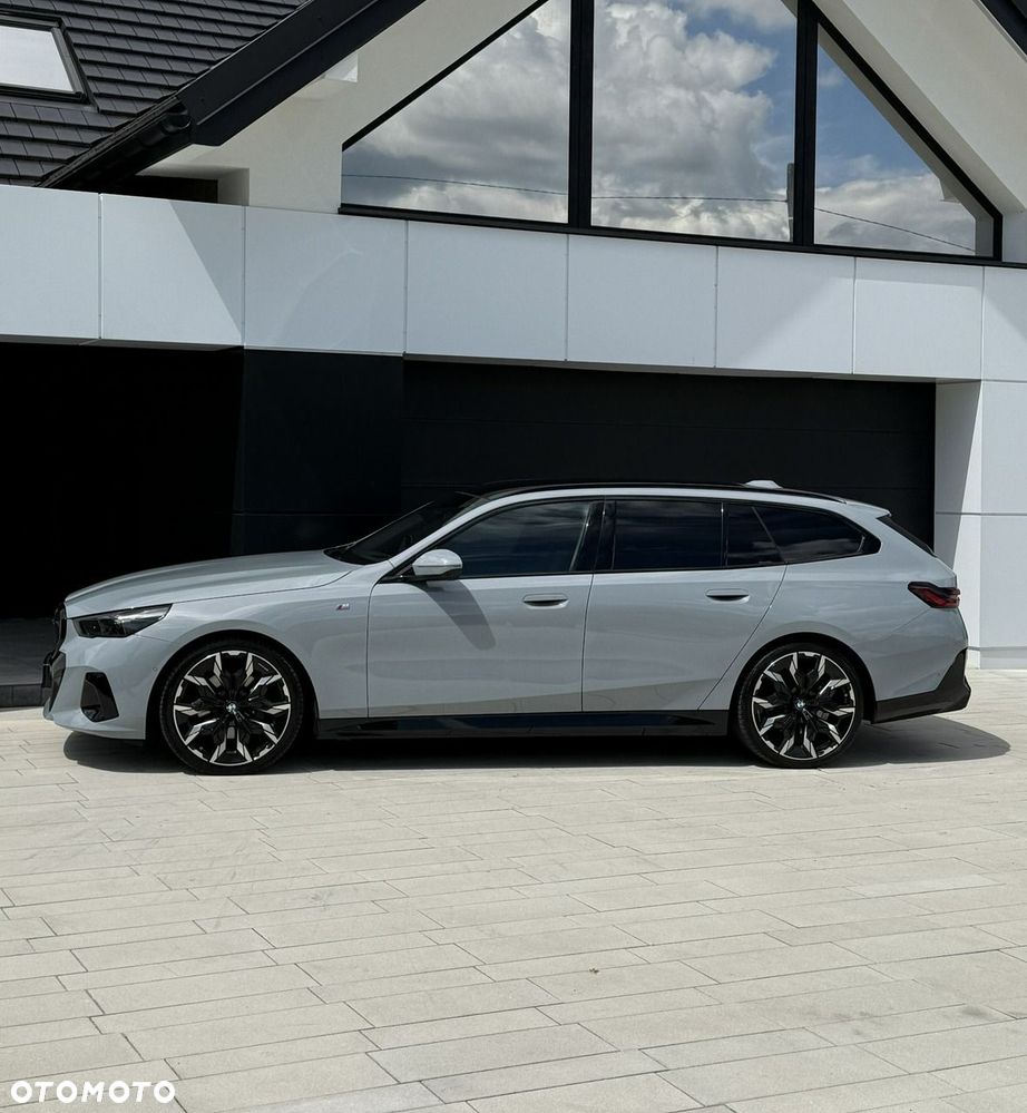 BMW Seria 5 520d xDrive mHEV M Sport - 9