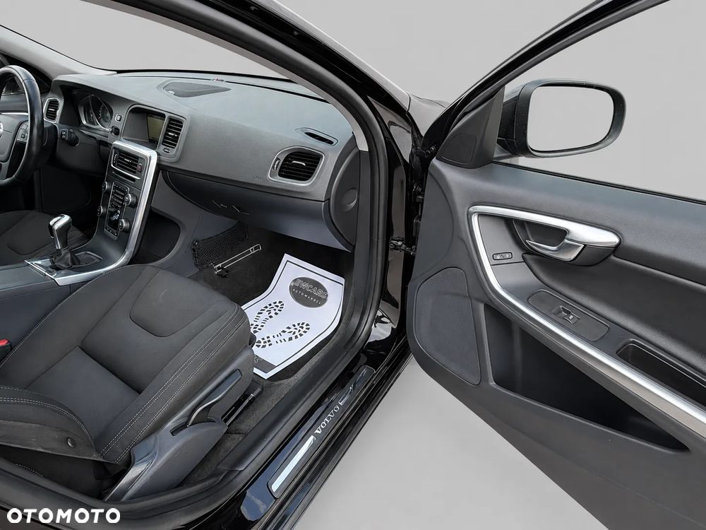 Volvo V60 D3 Drive-E Dynamic Edition (Momentum) - 27