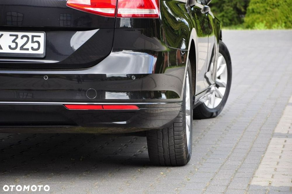 Volkswagen Passat Variant 2.0 TDI BMT Highline - 19
