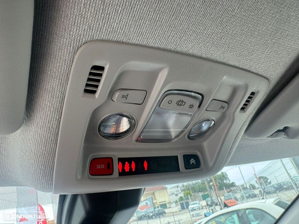 Citroën C3 1.2 PureTech Shine - 14