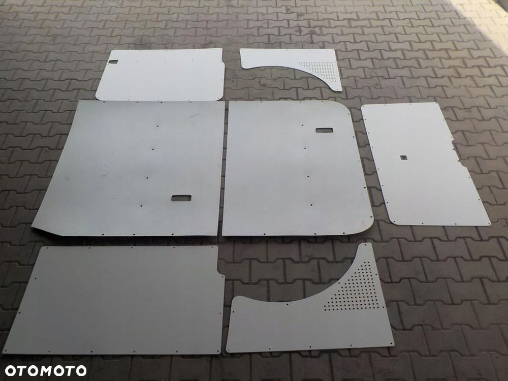 VW T5 KRÓTKI TAPICERKA TAPICERKI BOCZKI TYŁ NOWE  PODSUFITKA - 3